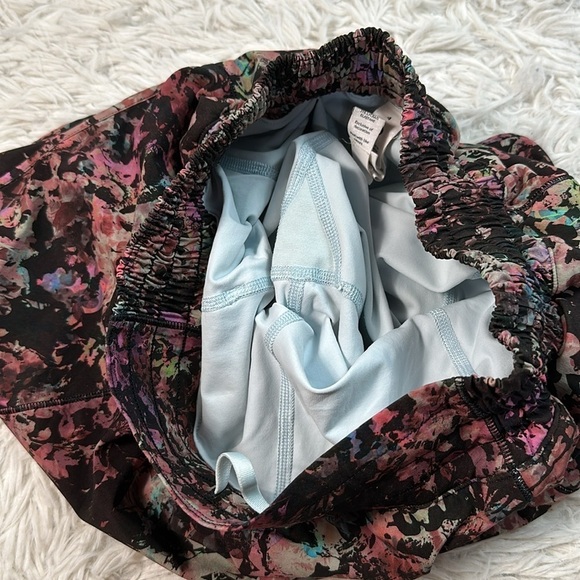 Lululemon Hotty Hot High-Rise Skirt *Long Stencil Blossom Red Multi / Sheer Blue - Picture 5 of 8